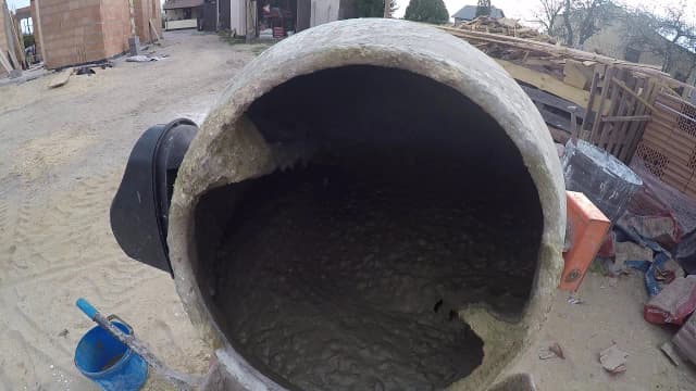 Ile taczek betonu z worka cementu? Oblicz i uniknij strat Ile taczek betonu z worka cementu? Oblicz i uniknij strat
