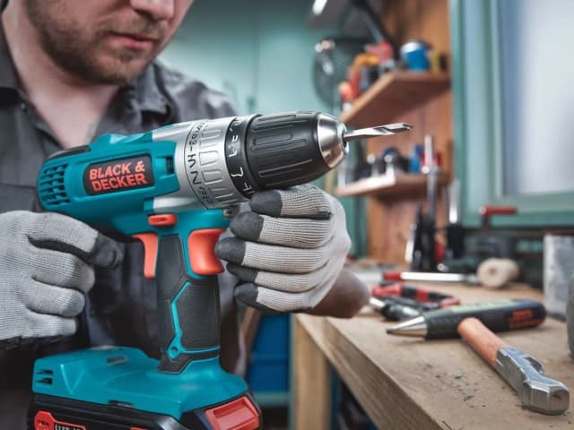 Jak łatwo i bezpiecznie zdjąć głowicę z wiertarki Black&Decker bez błędów Jak łatwo i bezpiecznie zdjąć głowicę z wiertarki Black&Decker bez błędów